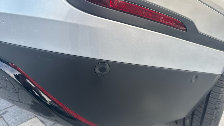 Land Rover Range Rover Velar 2.0 D200 SE 5dr Auto Diesel Estate